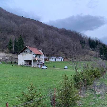 הוילה Gusinje Oazaa Retreat מראה חיצוני תמונה